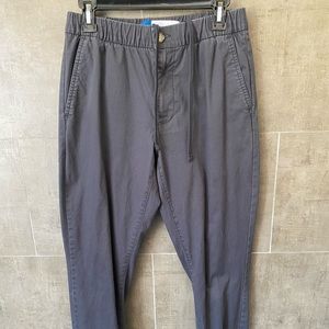 Chino pants for teens, comfortable and light.